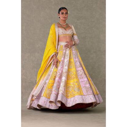 Masaba Kasata Lehenga Choli with Dupatta & Can Can Skirt (Set of 4)