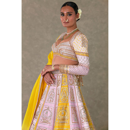 Masaba Kasata Lehenga Choli with Dupatta & Can Can Skirt (Set of 4)