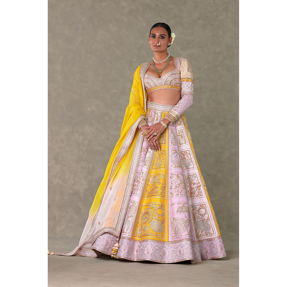 Masaba Kasata Lehenga Choli with Dupatta & Can Can Skirt (Set of 4)