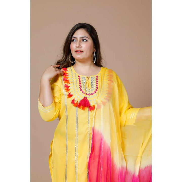 Miravan Womens Plus Size Yellow Gota Work Kurta & Pant with Dupatta (Set of 3)