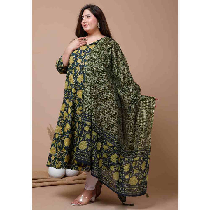 Miravan Women's Plus Size Floral Printed Cotton Anarkali Kurta With Dupatta-Green (Set of 2)
