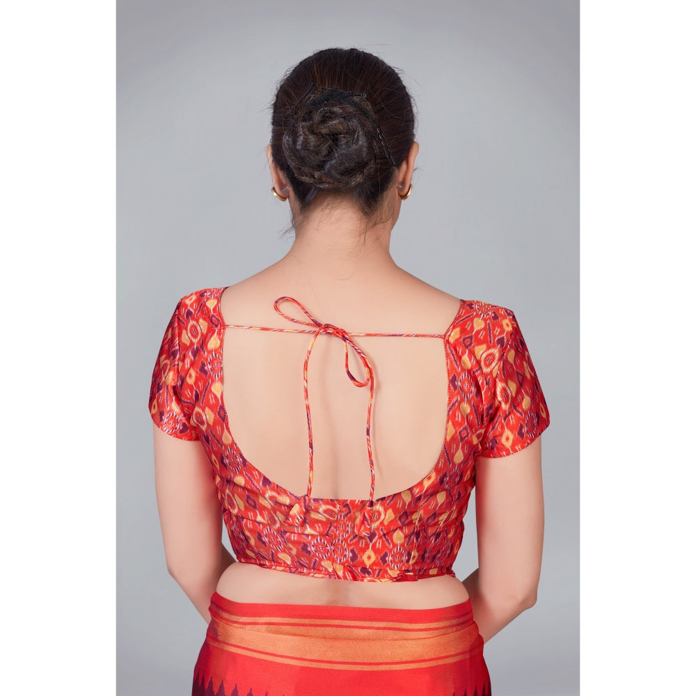 Monjolika Fashion Maroon Patola Print Silk Blend Designer Saree with Unstitched Blouse