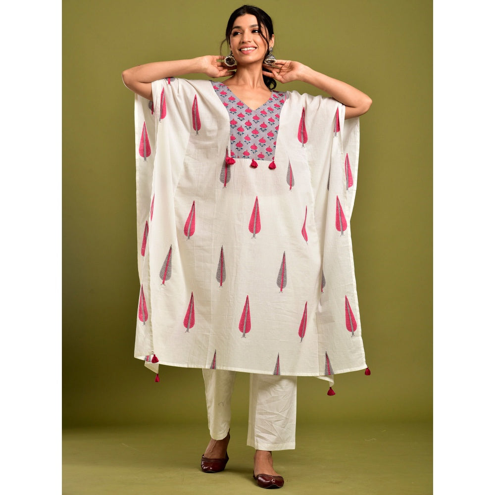 Naksh Jaipur Off-White & Pink Block Print Kaftan