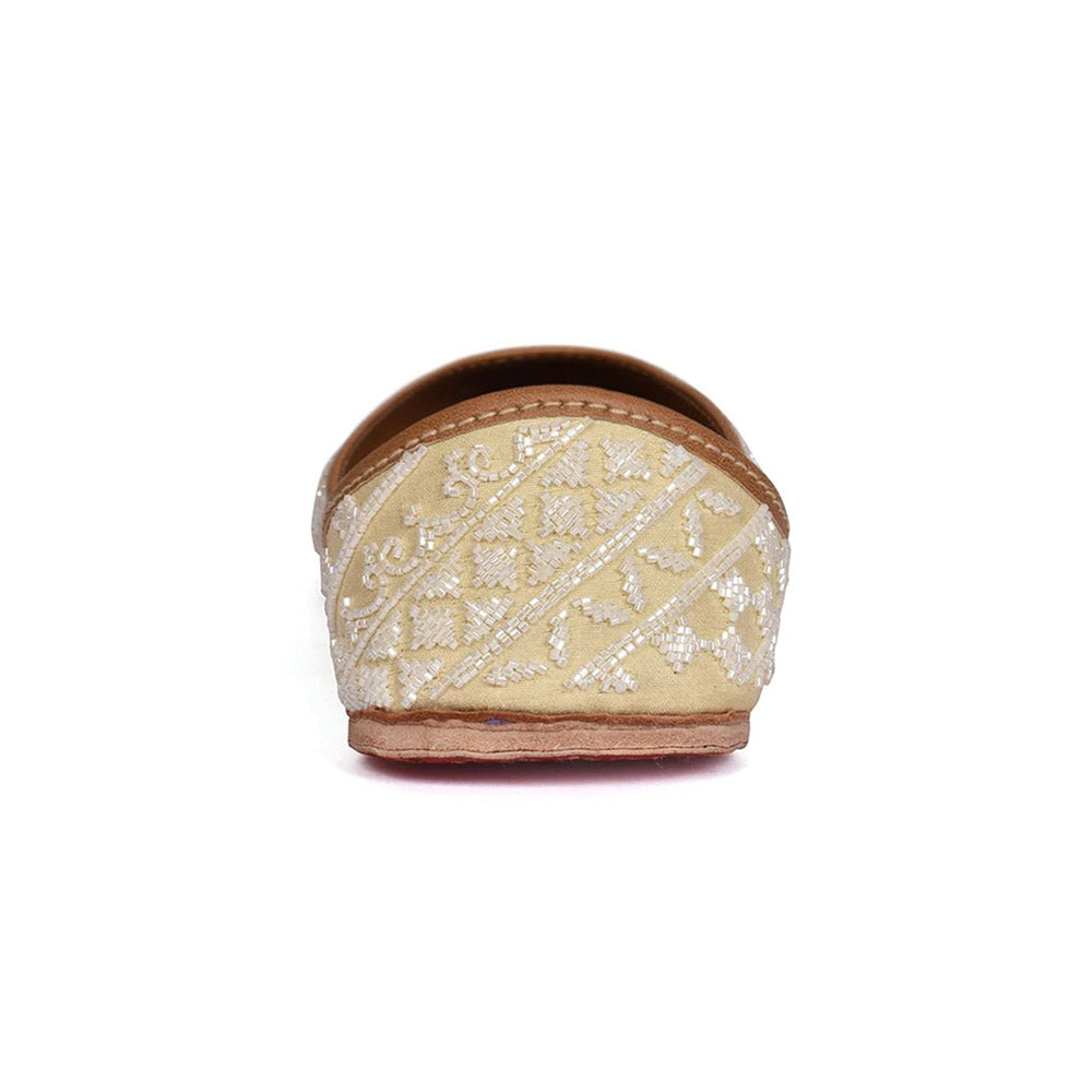 Needledust Ivory Sugar Embroidered Juttis (EURO 36)