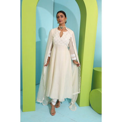 Neha Khullar Ivory Chanderi Silk Kurta (Set of 3)