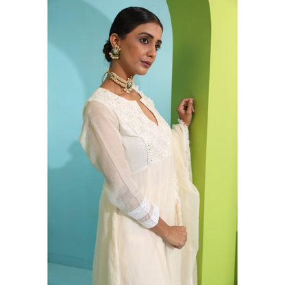 Neha Khullar Ivory Chanderi Silk Kurta (Set of 3)