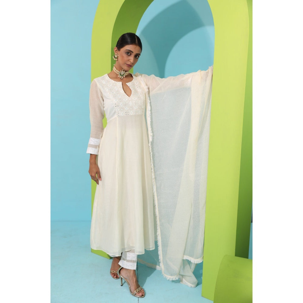 Neha Khullar Ivory Chanderi Silk Kurta (Set of 3)