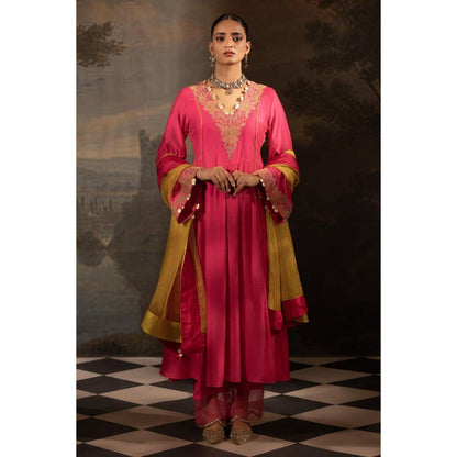 Neha Khullar Fuchsia Chanderi Silk Kurta Pant with Dupatta (Set of 3)