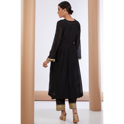 Neha Khullar Black Chnaderi Silk Embroidered Kurta Pant & Dupatta (Set of 3)
