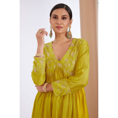 Neha Khullar Green Embroidered Anarkali Kurta Pant & Dupatta (Set of 3)