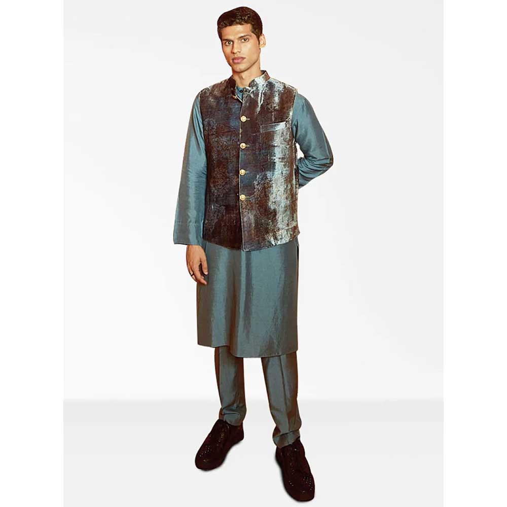 Nirmooha Grey Nokia Silk Kurta with Pants and Printed Velvet Bandi