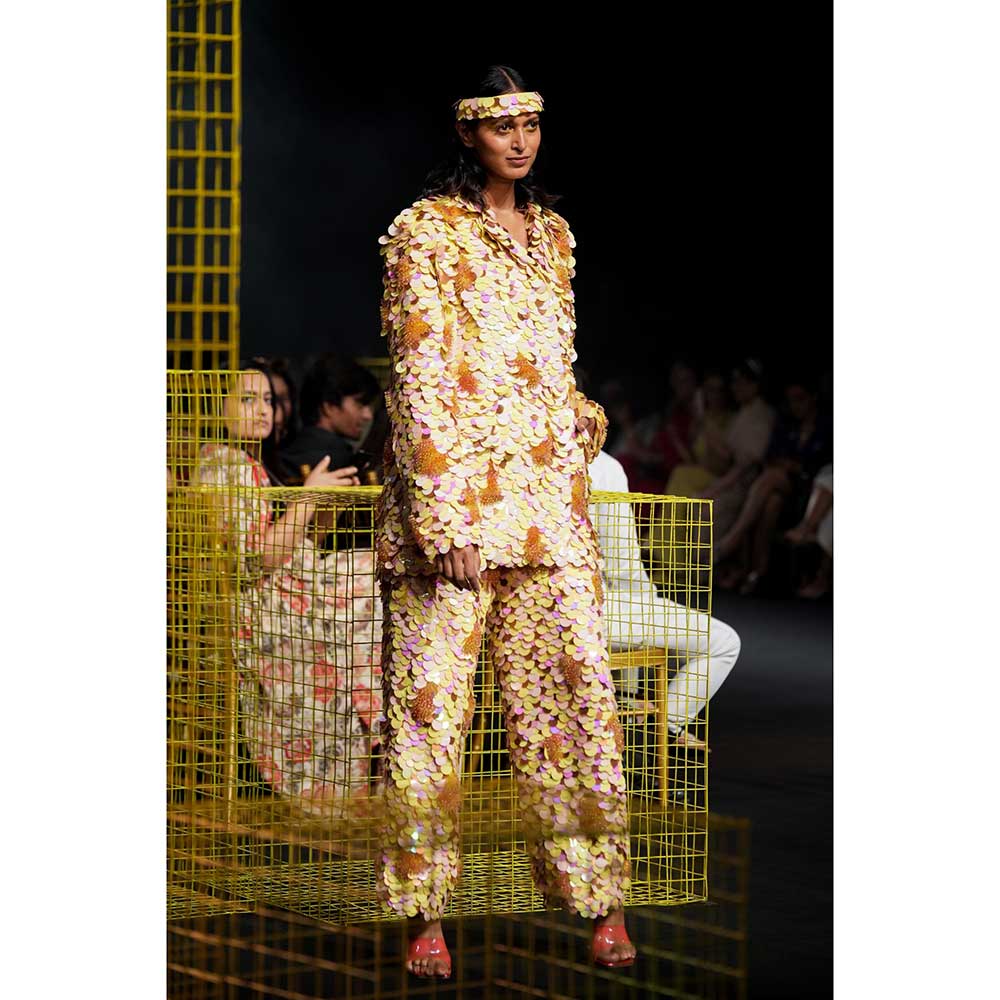 Nirmooha 3D Hand Embroidered Oversized Blazer 3D Hand Embroidered Pants (Set of 2)