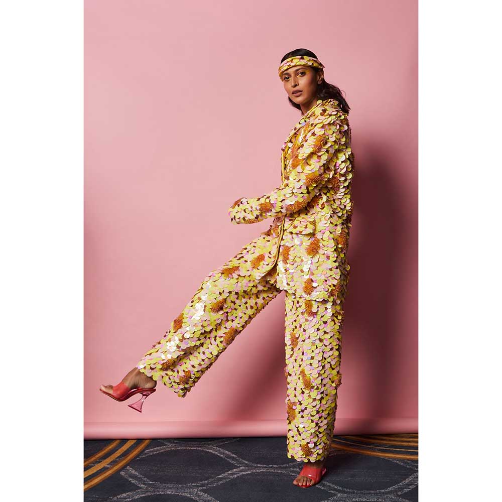 Nirmooha 3D Hand Embroidered Oversized Blazer 3D Hand Embroidered Pants (Set of 2)