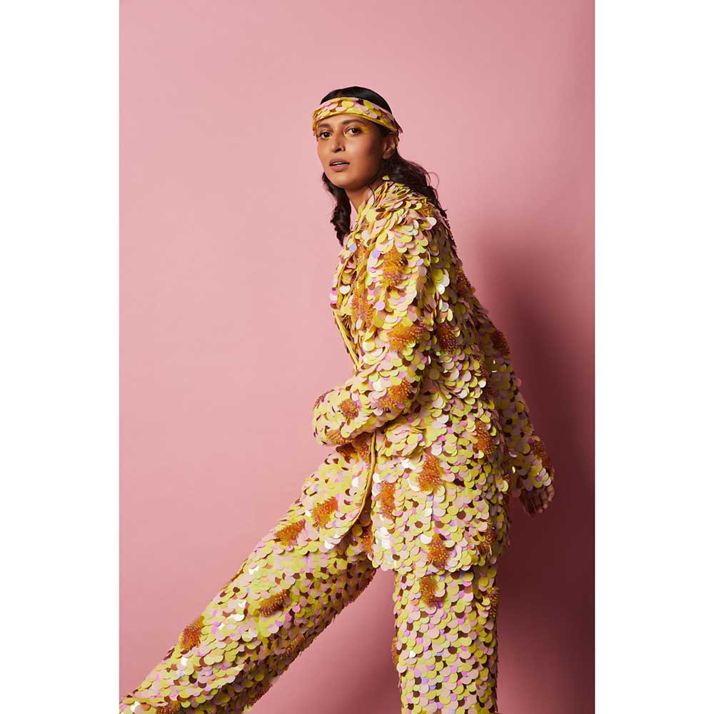 Nirmooha 3D Hand Embroidered Oversized Blazer 3D Hand Embroidered Pants (Set of 2)