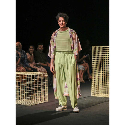 Nirmooha Geometric Printed Cape