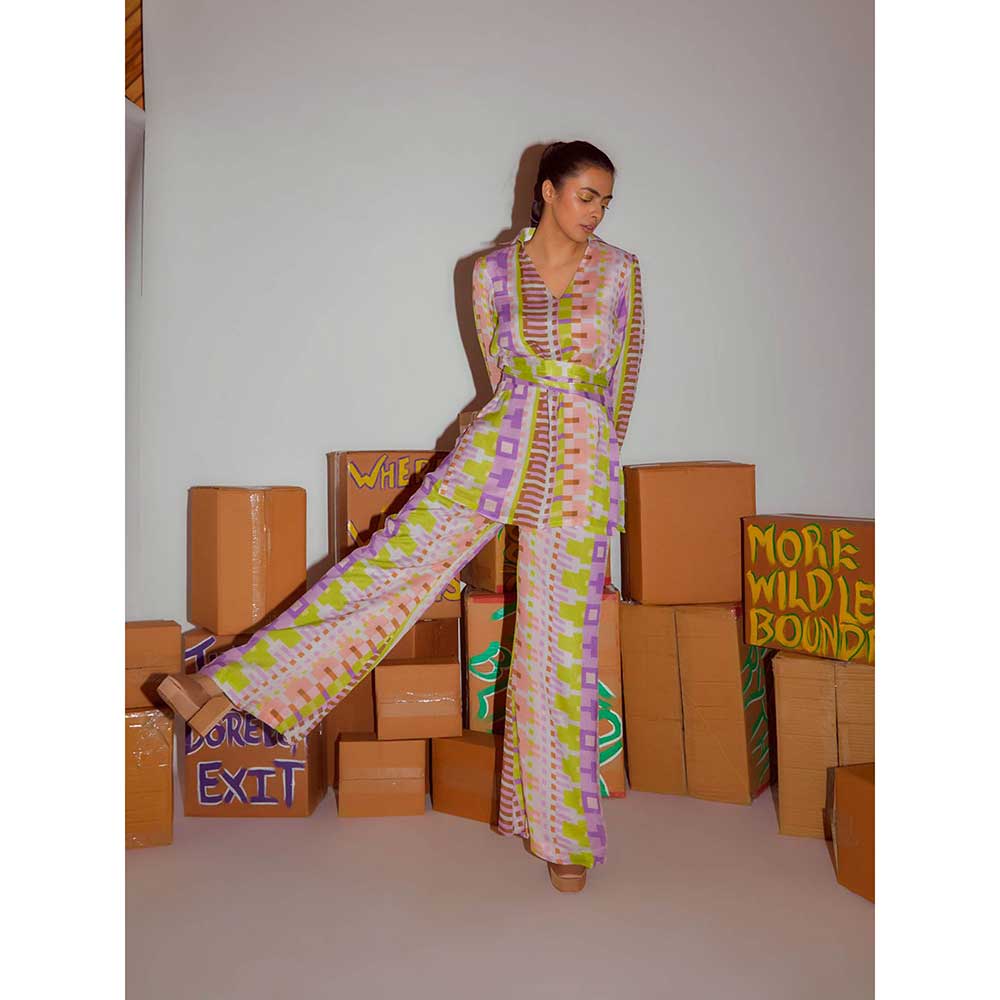 Nirmooha Geometric Printed Co Ord with Front Tie Up (Set of 2)