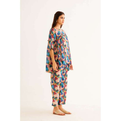 NORN Abstract Line Blouse