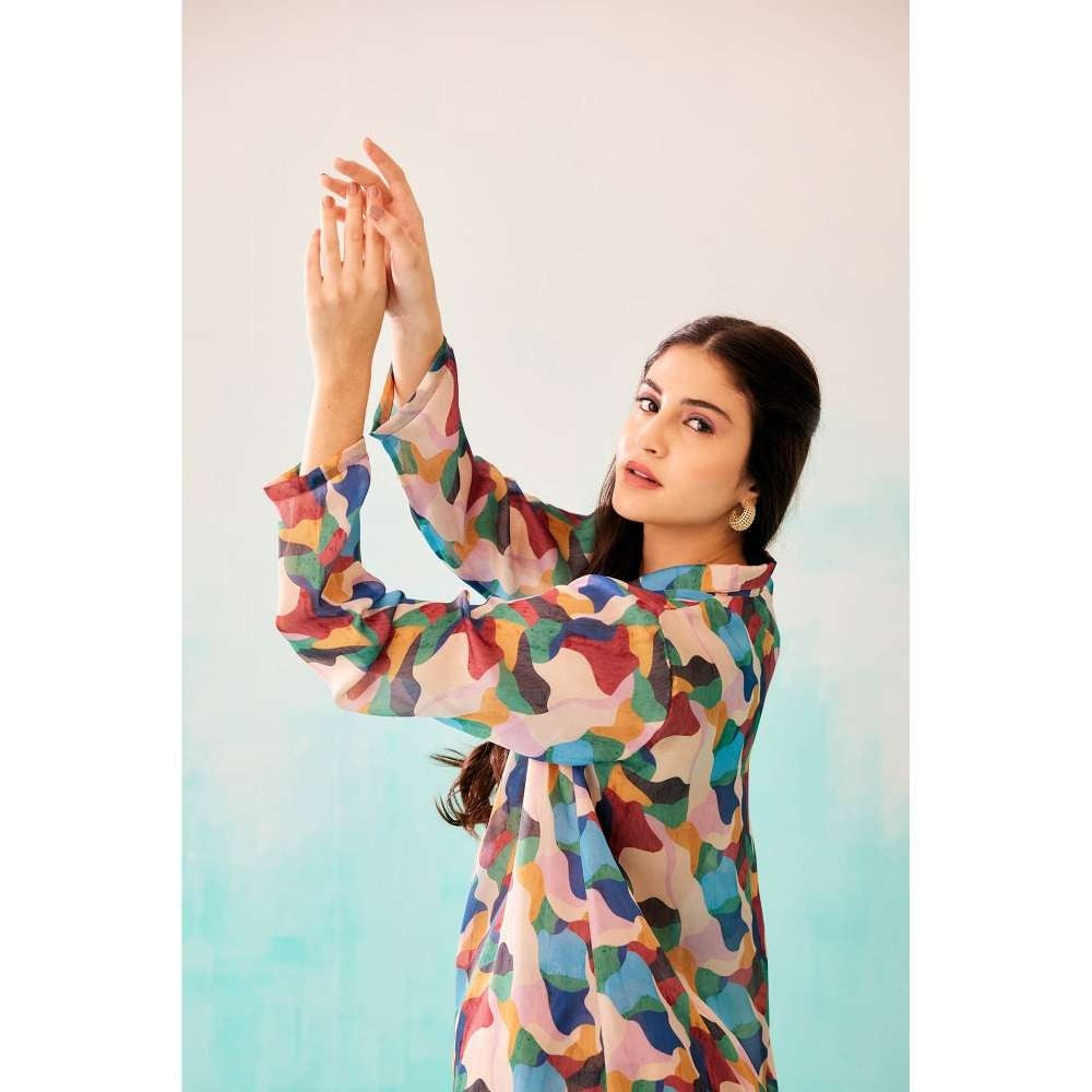 NORN Abstract Low Back Shirt