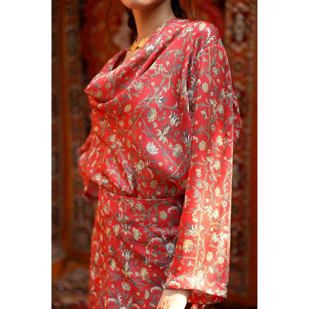 NORN Red Rabat Cowl Top