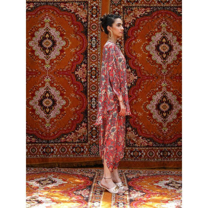 NORN Red Fez Round Shirt