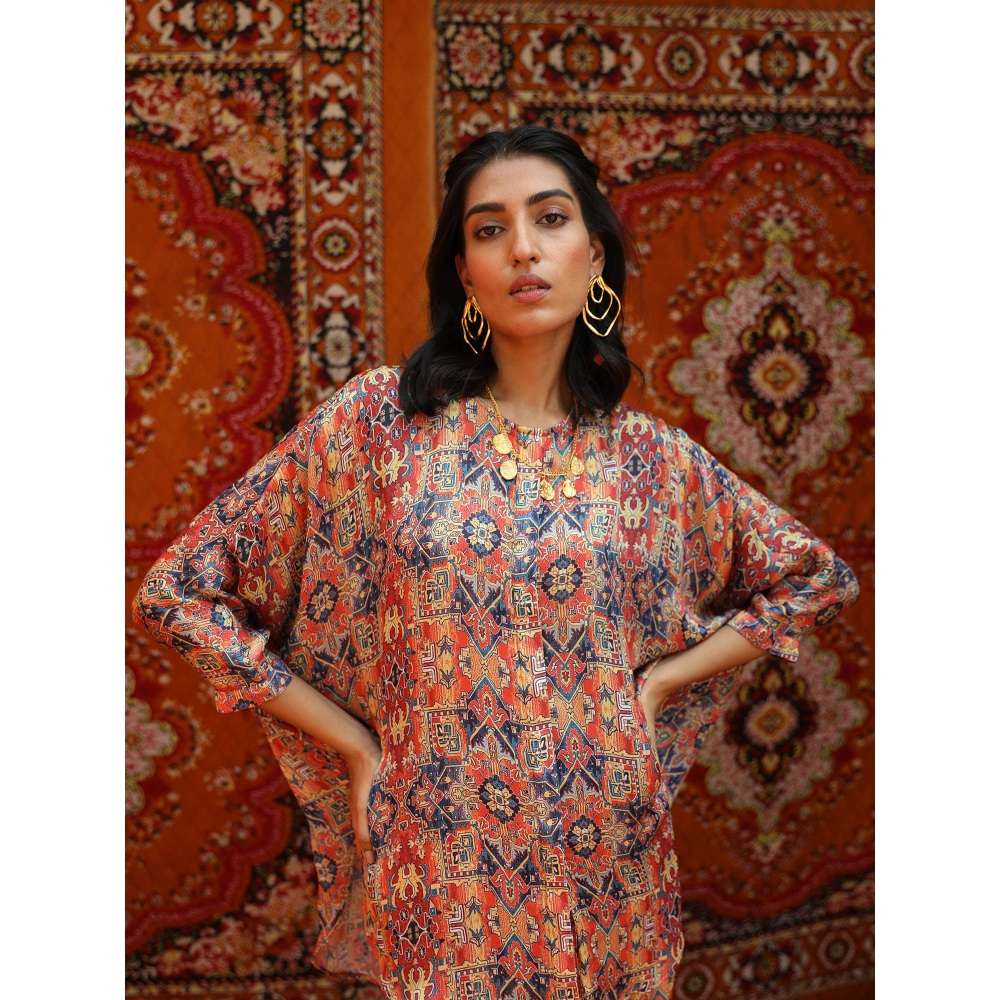 NORN Multi-Color Taza Round Shirt