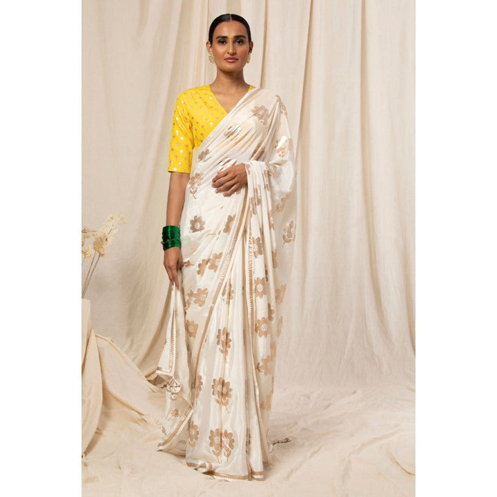Masaba Ivory Oversized 70'S Flower Saree with Unstitched Blouse