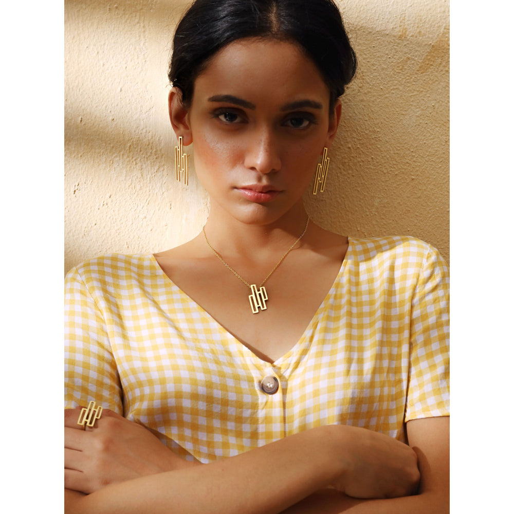 VARNIKA ARORA Stark Golden Necklace