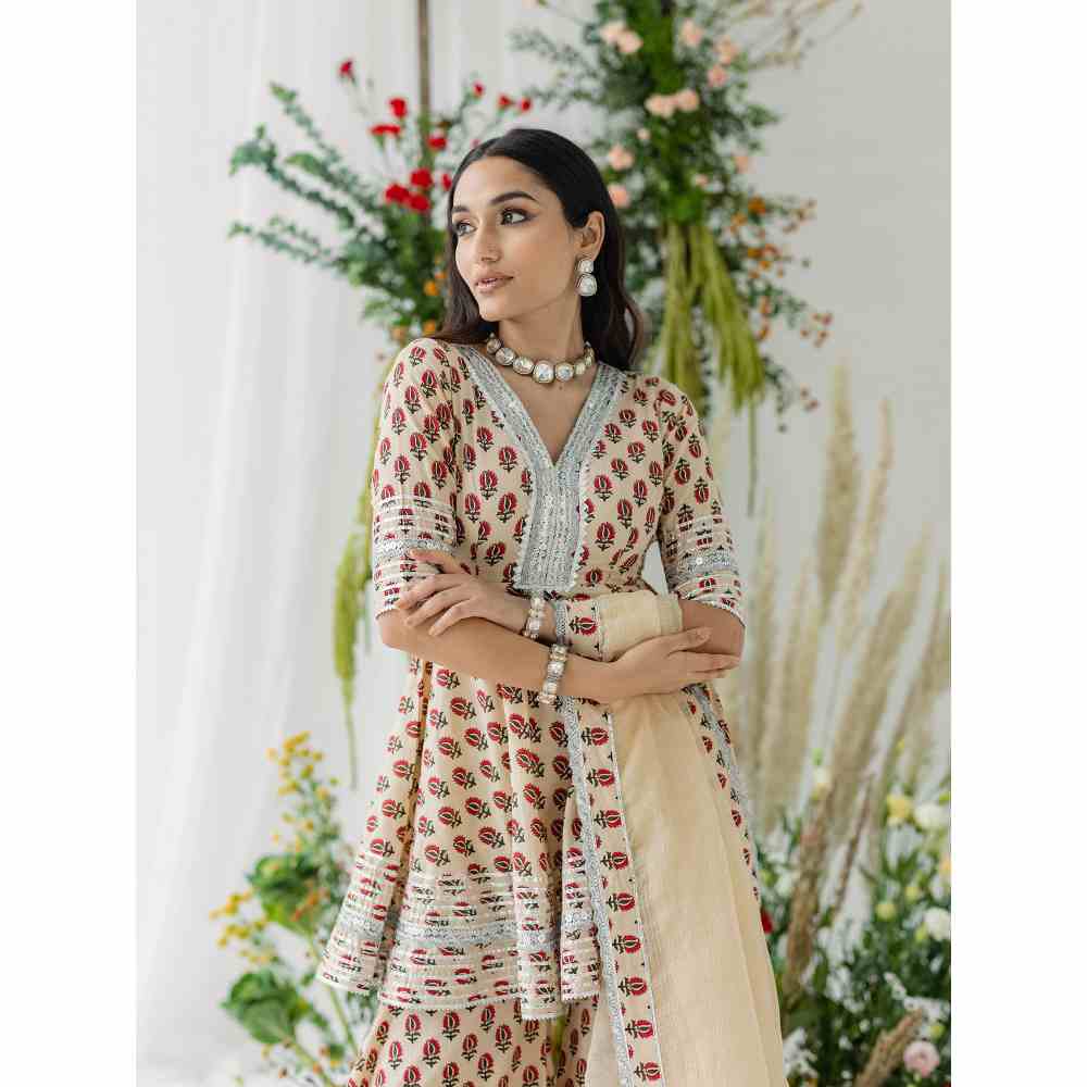 Old Marigold Daffodil Gharara (Set of 3)