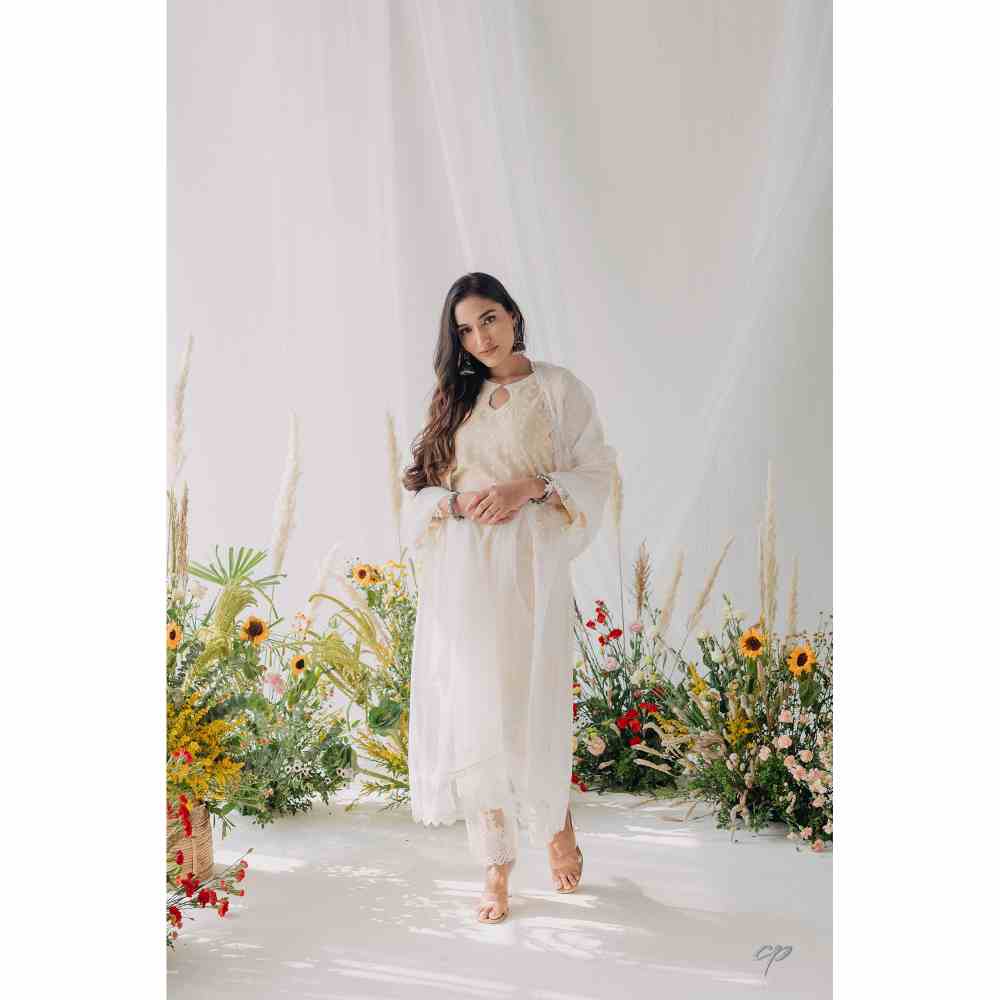 Old Marigold Maria Beige Mulmul Kurta with Dupatta (Set of 3)