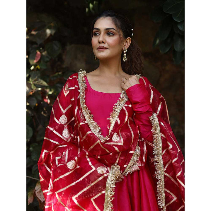 ONEWE INDIA Aabha Silk Suit (Set of 3)