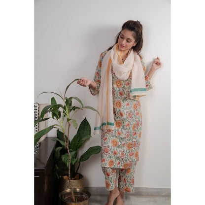PANTS AND PAJAMAS Neeta Block Printed Stole