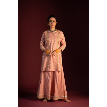 PANTS AND PAJAMAS Green Varun Foil Print Dupatta