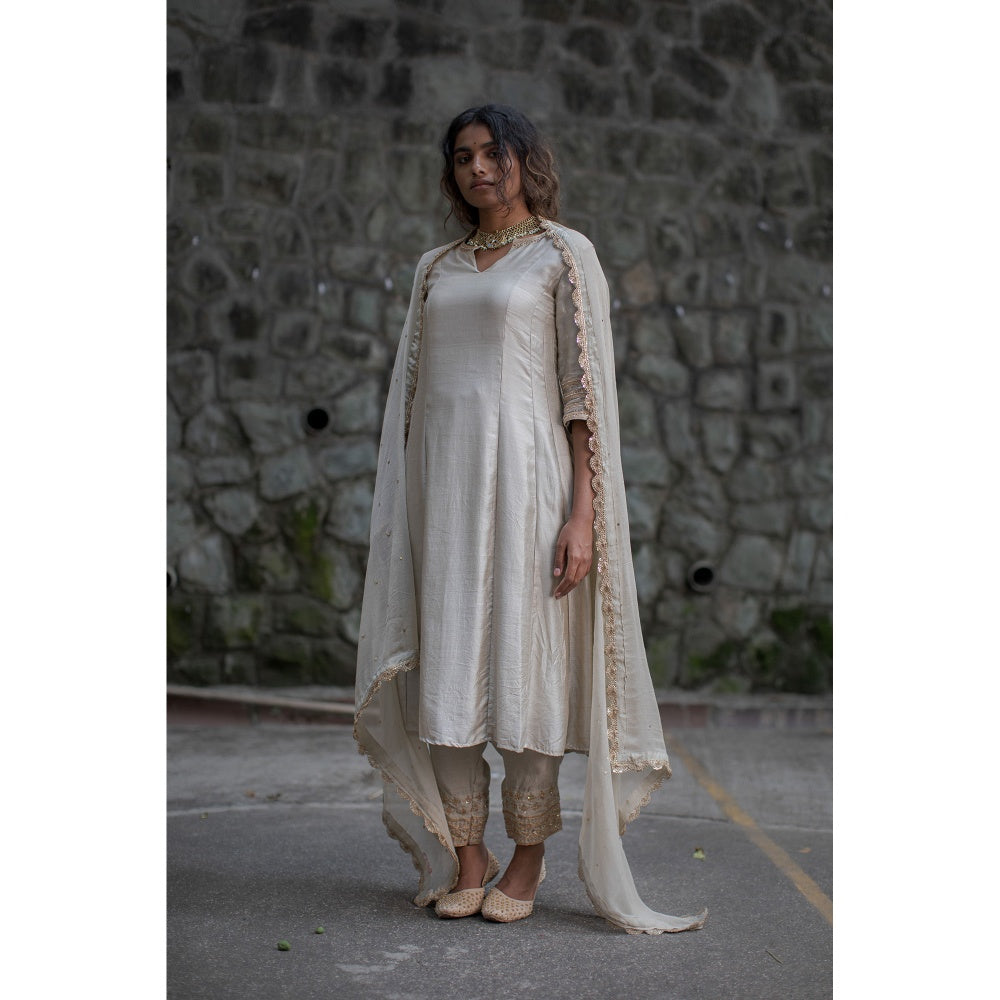 PANTS AND PAJAMAS Sage Green Canna Sequined Dupatta