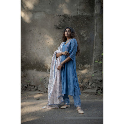 PANTS AND PAJAMAS Pink Neelkamal Block Printed Dupatta