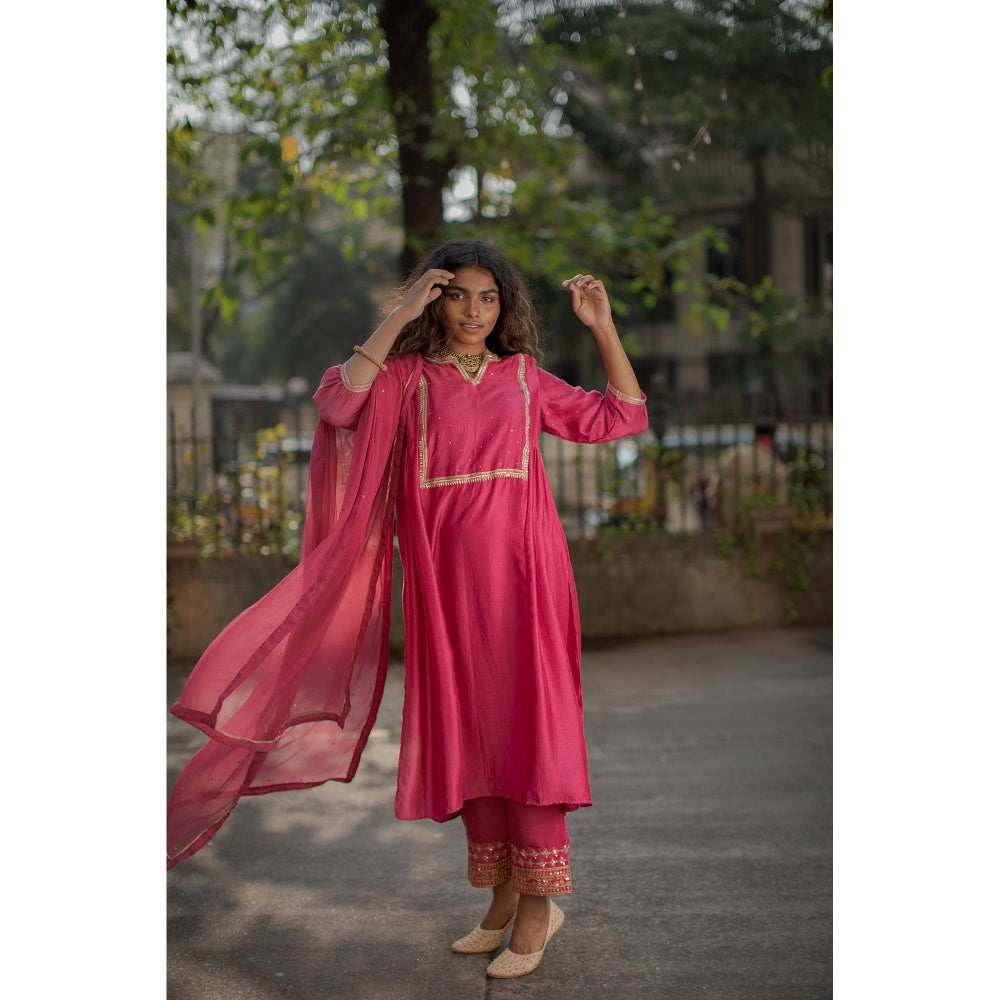 PANTS AND PAJAMAS Hot Pink Nalini Sequined Dupatta