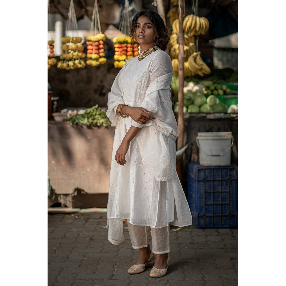 PANTS AND PAJAMAS Off White Kaner Sequin Dupatta