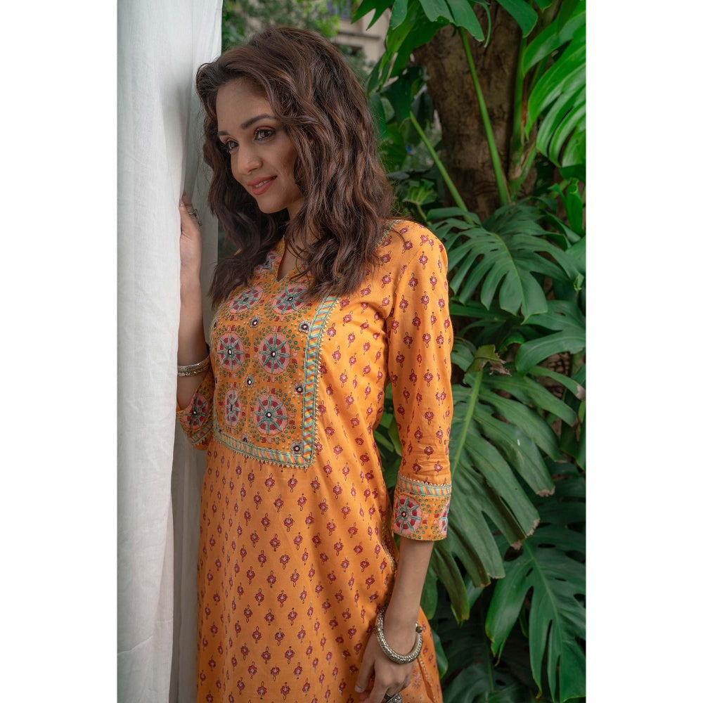 PANTS AND PAJAMAS Mustard Block Printed Straight Bottom
