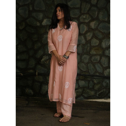 PANTS AND PAJAMAS Blush Pink Chikan Chanderi Mull Kurta & Cotton Silk Pant (Set of 2)