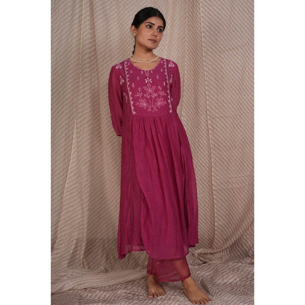 PANTS AND PAJAMAS Berry Chikan Chanderi Mul Kurta & Cotton Silk Pant (Set of 2)