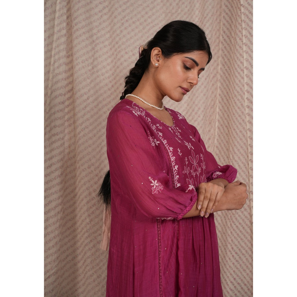 PANTS AND PAJAMAS Berry Chikan Chanderi Mul Kurta & Cotton Silk Pant (Set of 2)