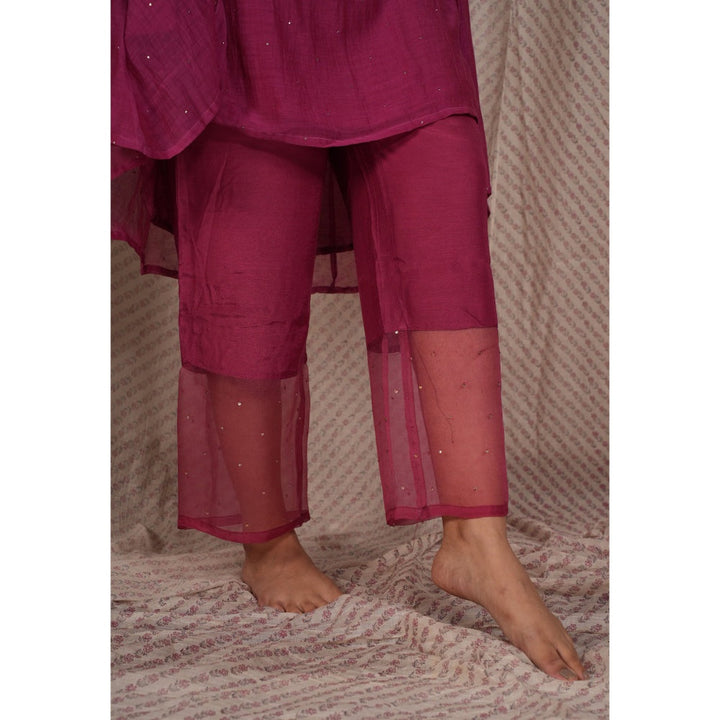 PANTS AND PAJAMAS Berry Chikan Chanderi Mul Kurta & Cotton Silk Pant (Set of 2)
