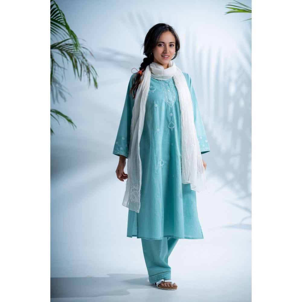 Chandheri short kurti with pleated upper yoke & billowy sleeves, along with  pleated pants