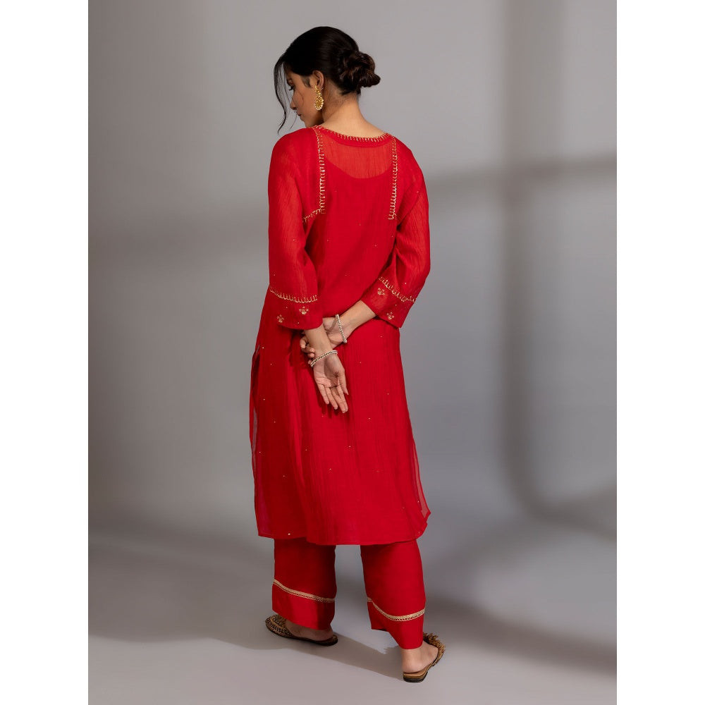 PANTS AND PAJAMAS Red Chanderi Embroidered Kurta & Pant (Set of 2)