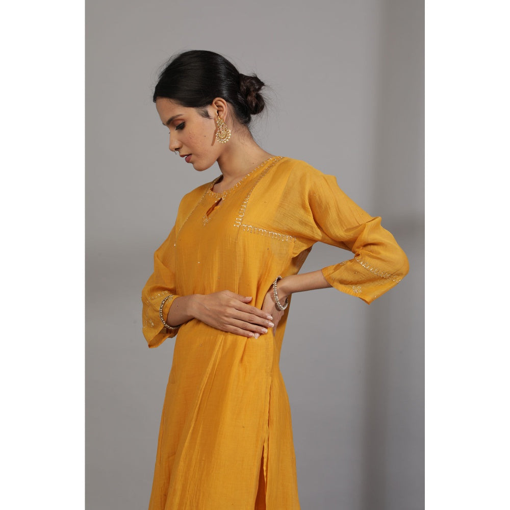 PANTS AND PAJAMAS Mustard Chanderi Embroidered Kurta & Pant (Set of 2)
