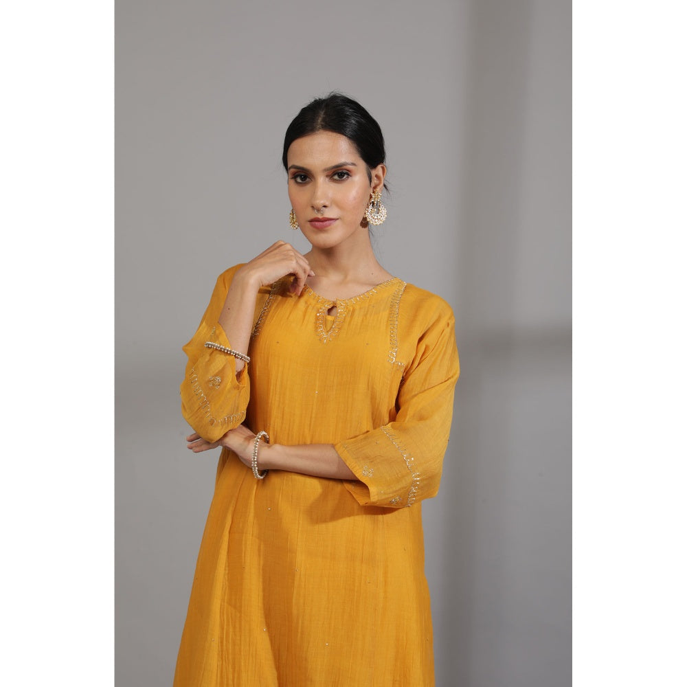 PANTS AND PAJAMAS Mustard Chanderi Embroidered Kurta & Pant (Set of 2)