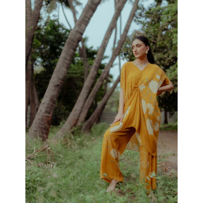 Paulmi & Harsh Big Rose Fusion Placement Print (Set of 2)