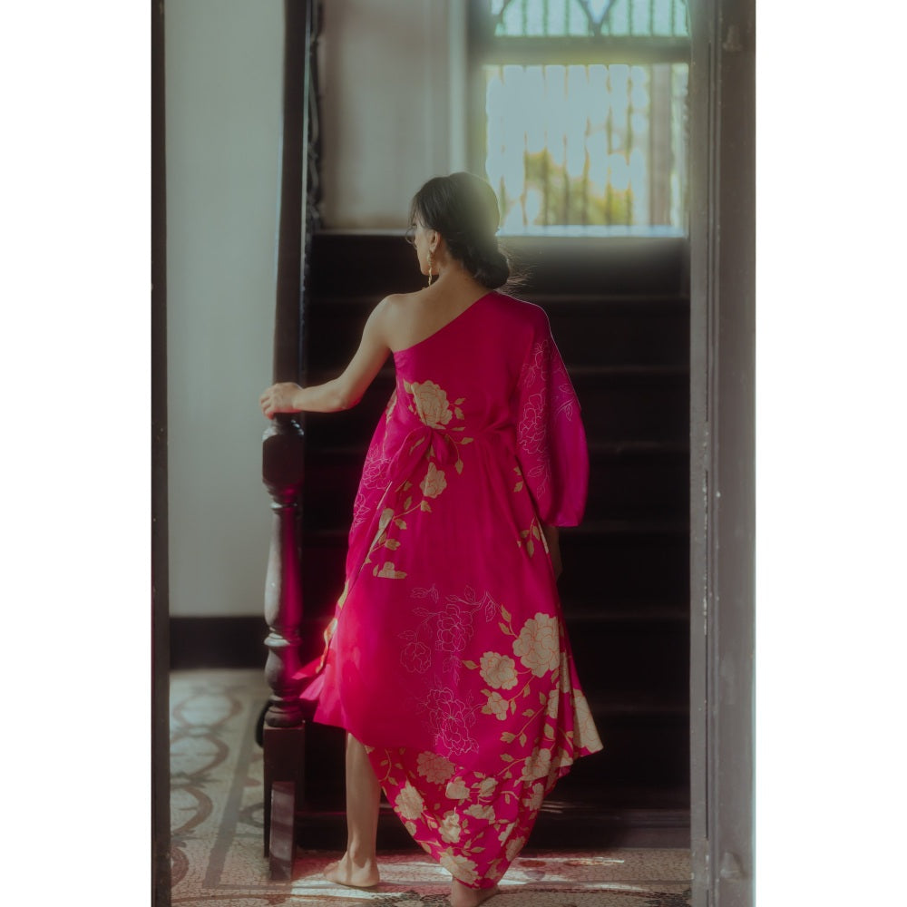 Paulmi & Harsh Rani Pink Fusion Big Rose (Set of 2)