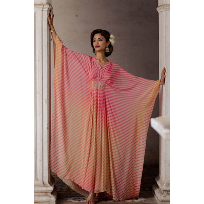 Paulmi & Harsh Pink Ombre Leheriya Kaftan (Set of 2)