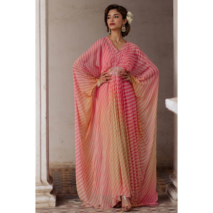 Paulmi & Harsh Pink Ombre Leheriya Kaftan (Set of 2)