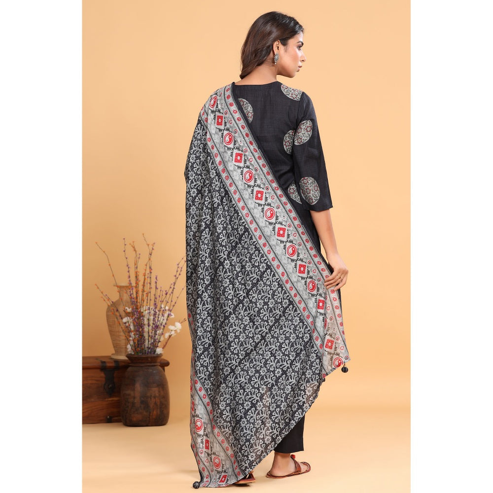 Piroh Womens Muslin Kurta Dupatta & Pant Abstract Print Straight (Set of 3)